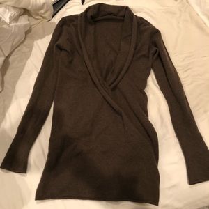 100% cashmere Vince cowl neck sweater